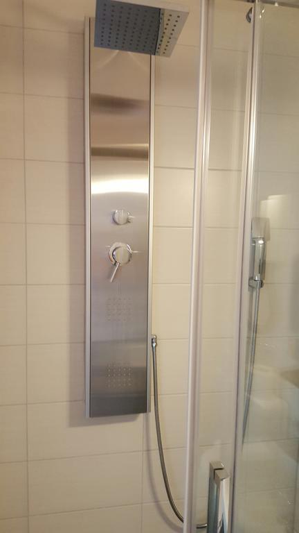 Hotel Bergische Schweiz Velbert Buitenkant foto