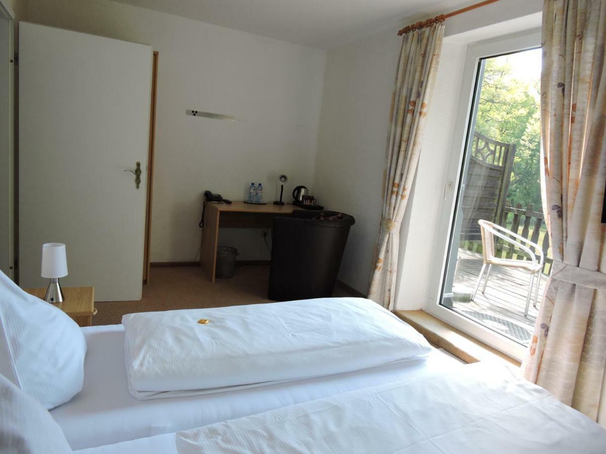 Hotel Bergische Schweiz Velbert Buitenkant foto
