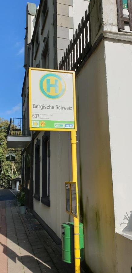 Hotel Bergische Schweiz Velbert Buitenkant foto