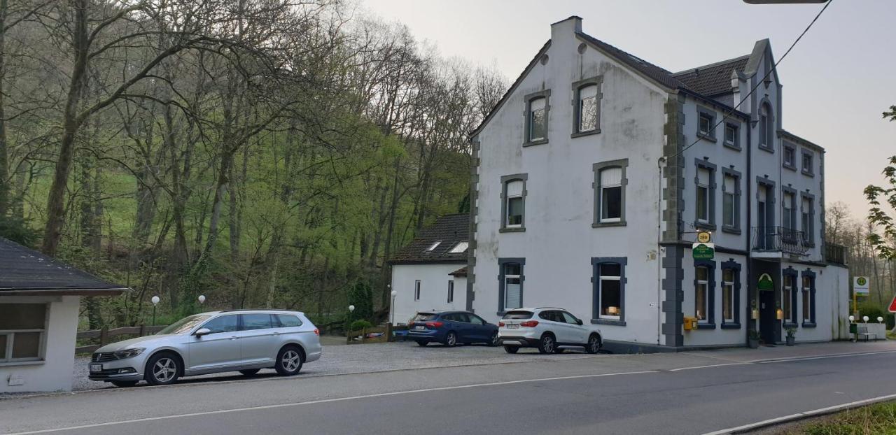 Hotel Bergische Schweiz Velbert Buitenkant foto